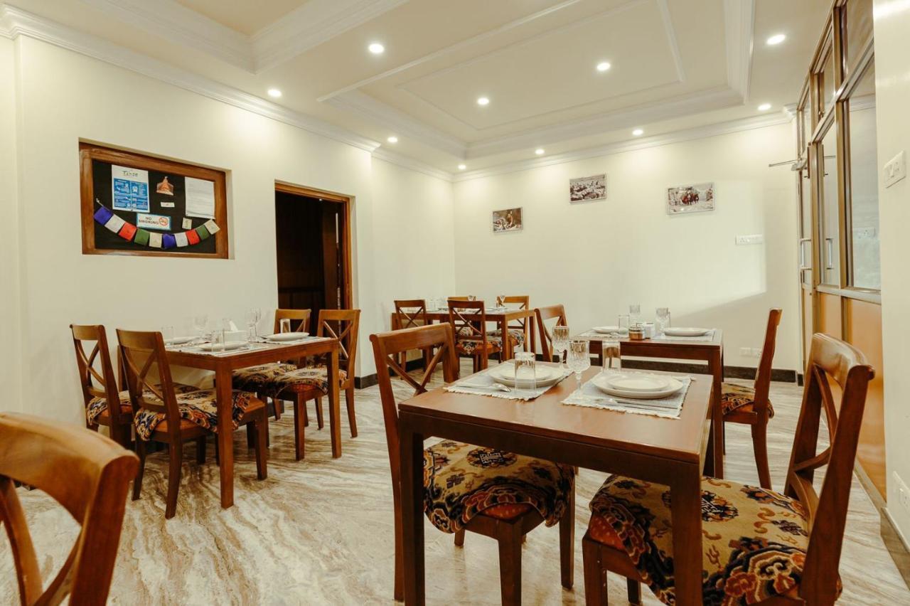 Tise Hotel Kathmandu Esterno foto