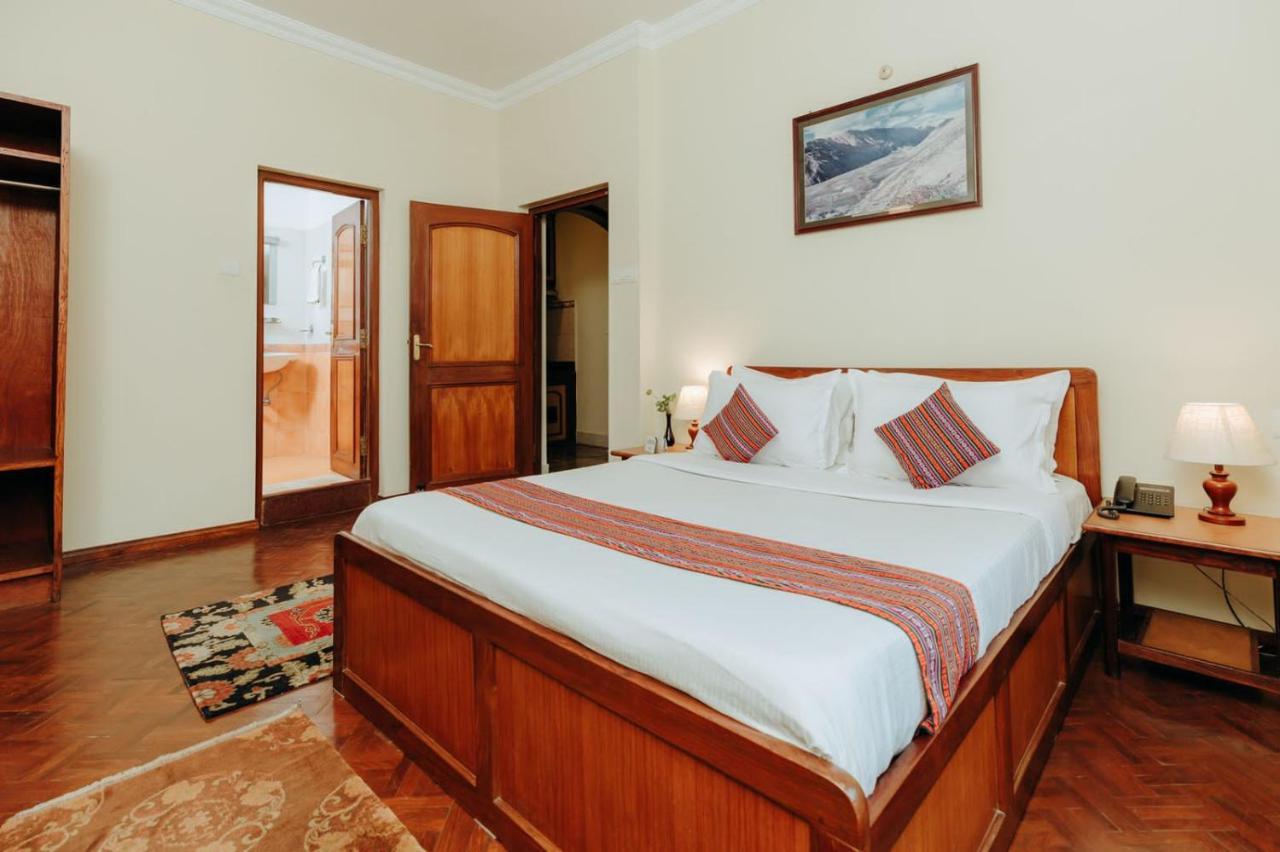 Tise Hotel Kathmandu Esterno foto